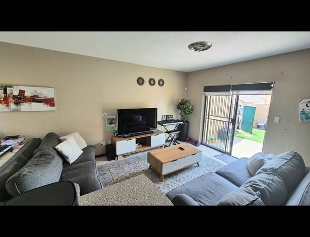 2 BEDROOM TOWNHOUSE FOR SALE IN NOORDWYK
